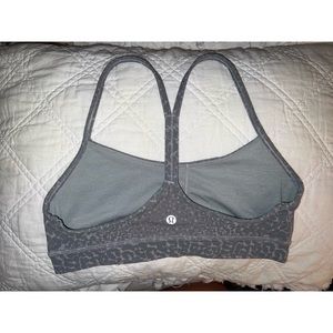 Lululemon “flow Y nulu” sports bra